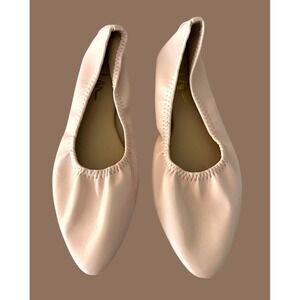 Elegant Cream Flats for Women